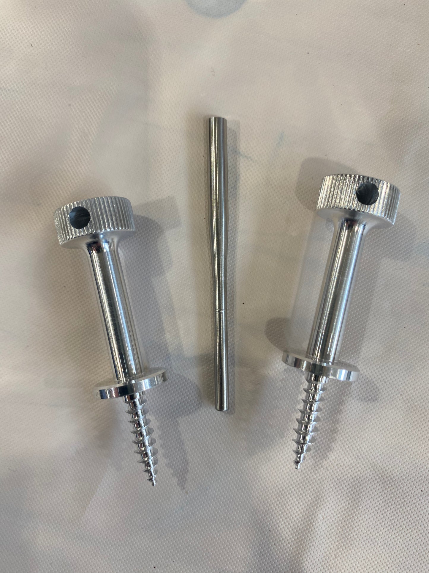 Universal Stud